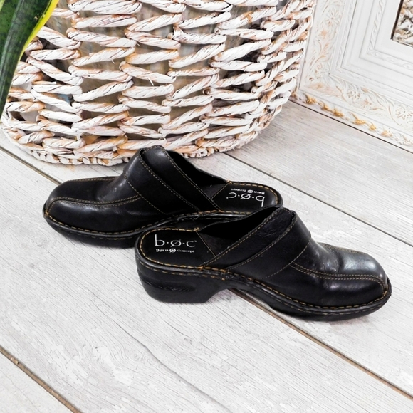 NWOT- B.O.C. WMNS SZ 9 GENUINE LEATHER BUCKL CLOGS - Picture 5 of 8